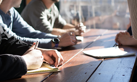 法律翻譯為什么選擇優(yōu)意通，他們有哪些優(yōu)勢